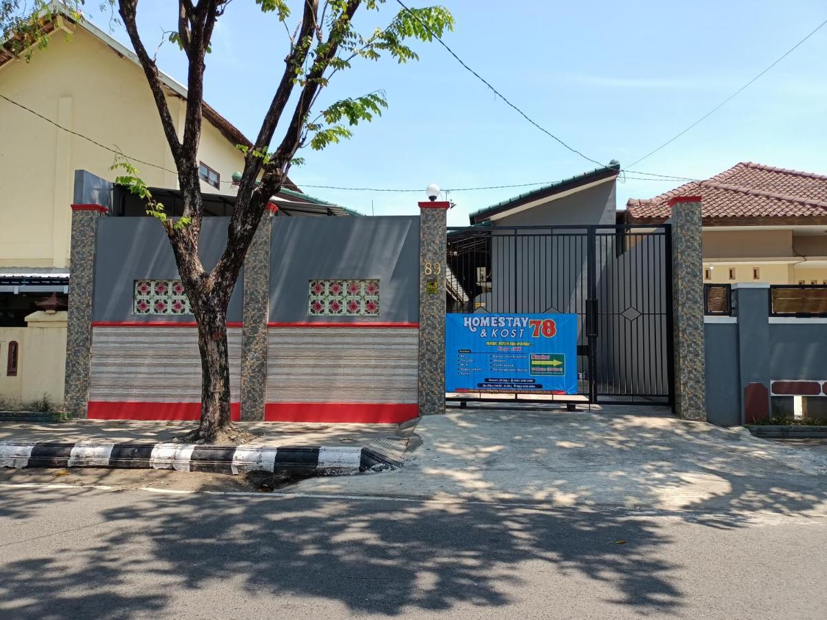 Homestay Dan Kost 78 Jepara Kültér fotó